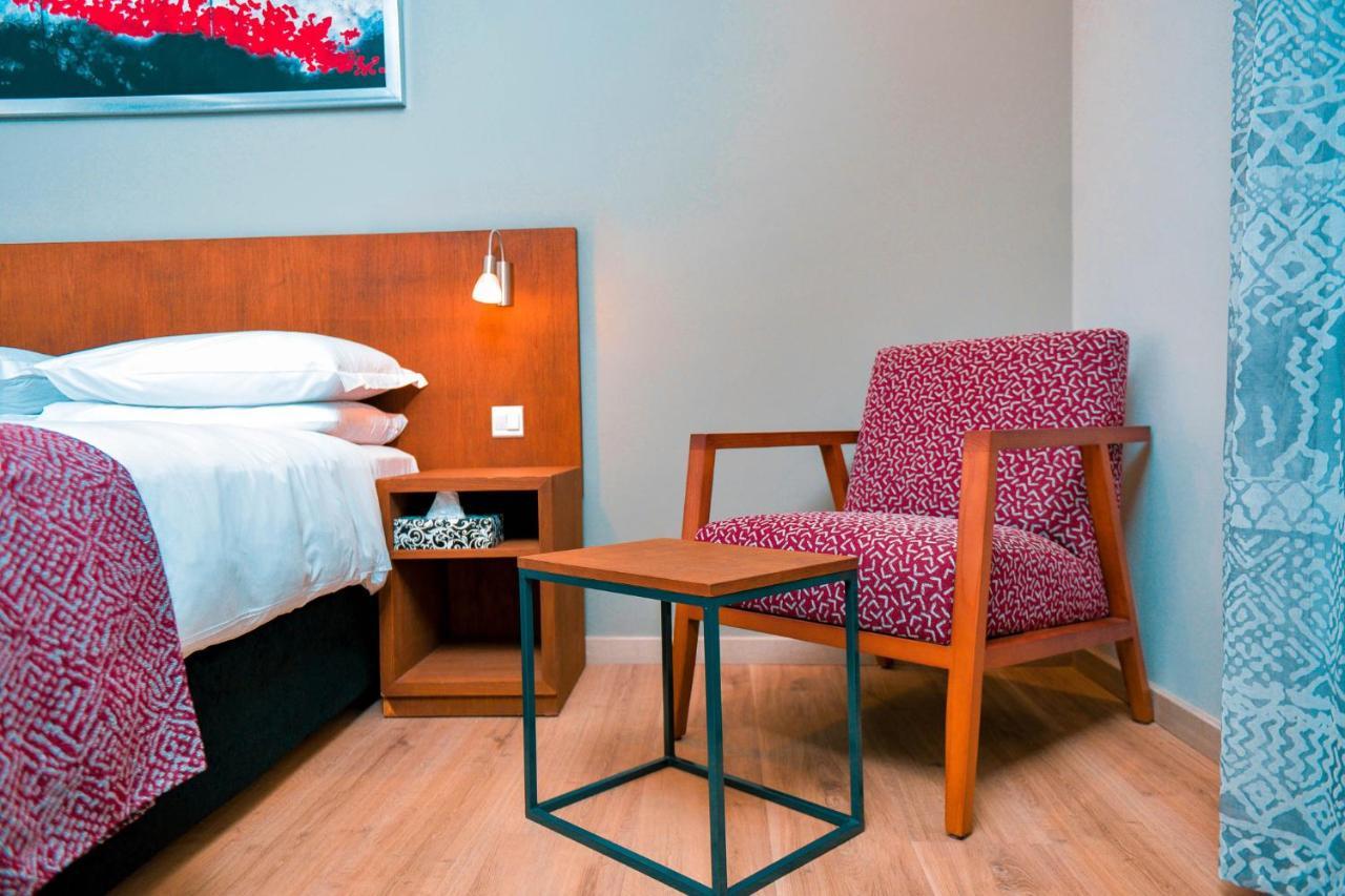 Crowne Plaza - Dar Es Salaam By Ihg Hotel ภายนอก รูปภาพ