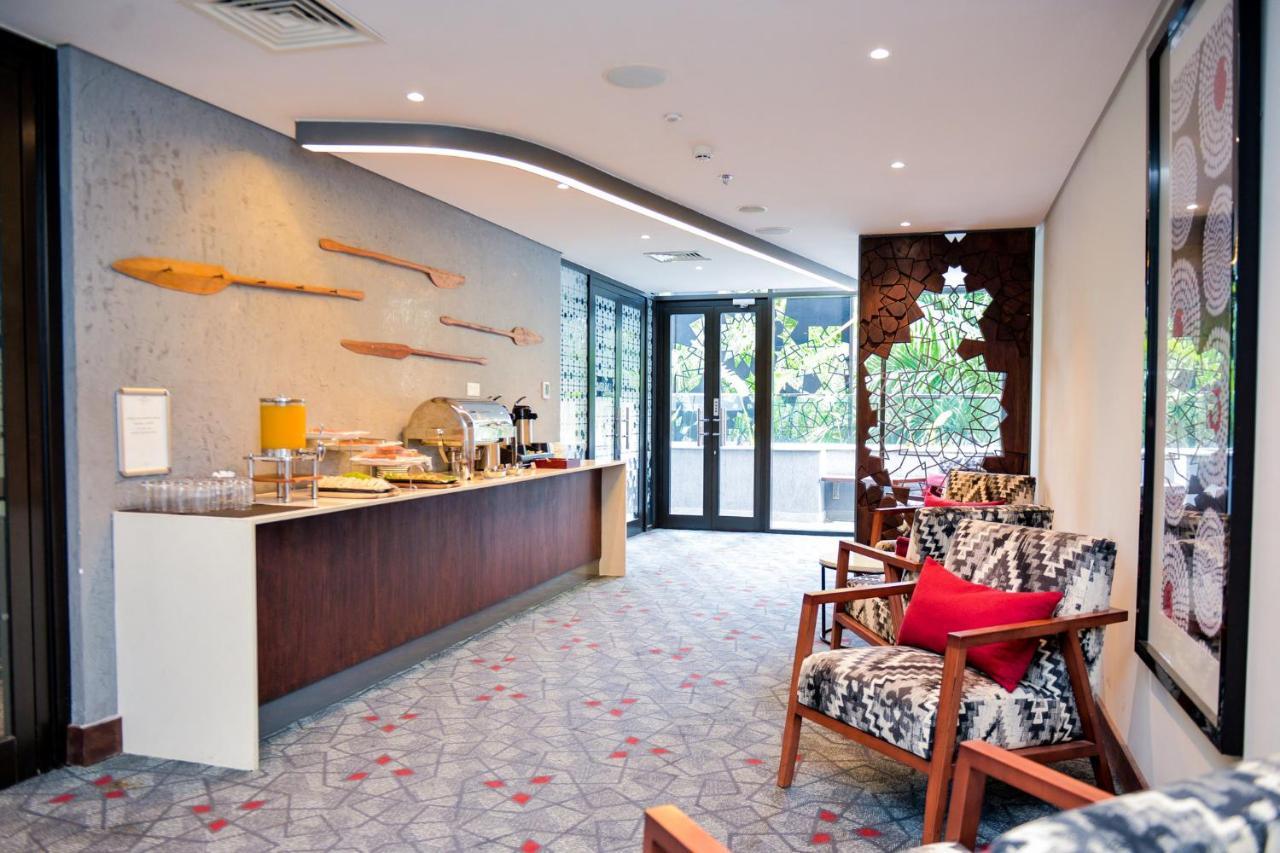 Crowne Plaza - Dar Es Salaam By Ihg Hotel ภายนอก รูปภาพ
