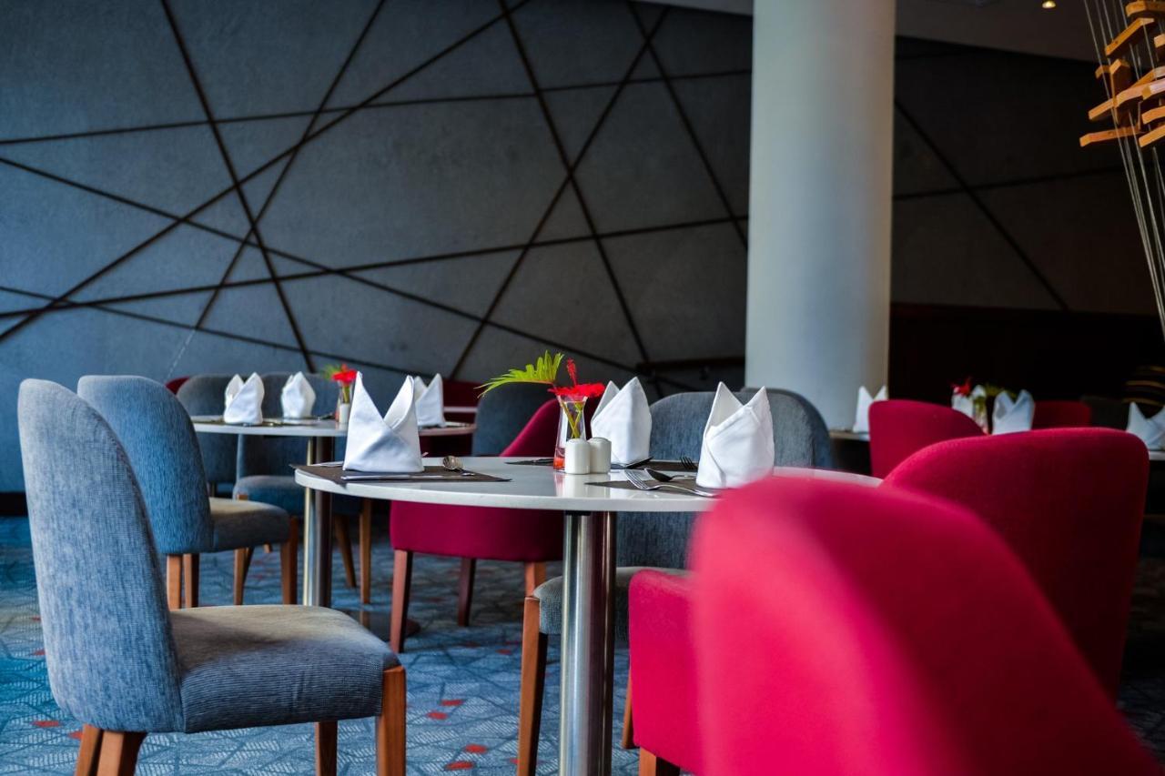 Crowne Plaza - Dar Es Salaam By Ihg Hotel ภายนอก รูปภาพ
